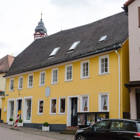 Wohn- und Geschäftshaus