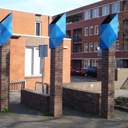 Drie muurtjes en zuilen