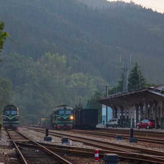 Xin'anjiang Subdistrict