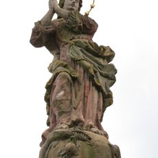 Sloup se sochou Panny Marie Immaculaty