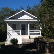 Elliott and Anna Barham House