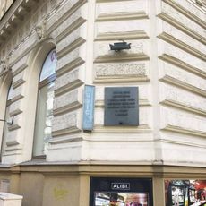 Pamětní deska padlým v květnu 1945 v Praze