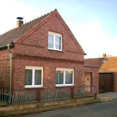 Bauernhof mit Wohnhaus, Scheune und Hofmauer mit Pforte Kastanienweg 3 (Kühnicht)