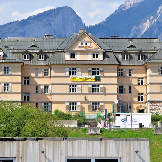 Zolldienst- und Wohngebäude