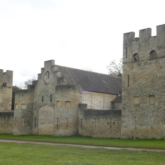 Castle Barn, Flanking Dovecotes And Screen Walls