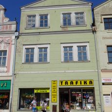 Mírové náměstí 120