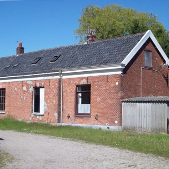 Dienstwoningen en een wachtlokaal van de Stoomtram Maatschappij Breskens-Maldeghem