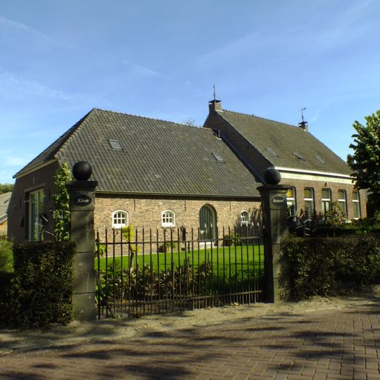 Complex Grinsel 84-86: schuur