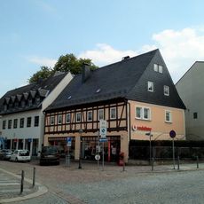 Wohnhaus in offener Bebauung Grünthaler Straße 2