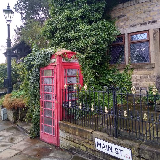 K6 Telephone Kiosk At Junction With Sun Street