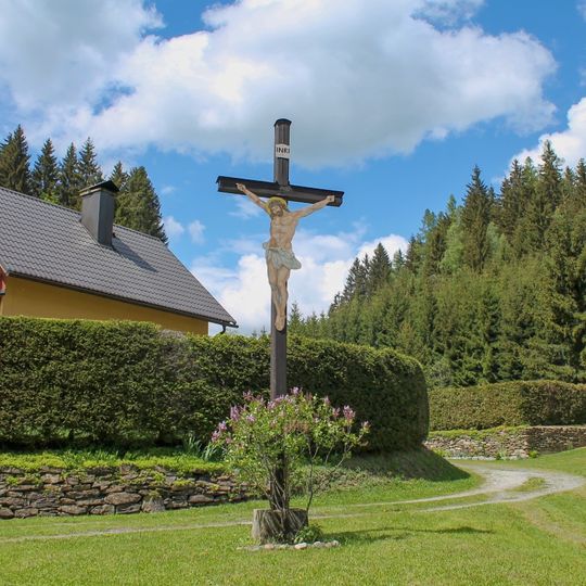 Kříž v Habarticích na rozcestí