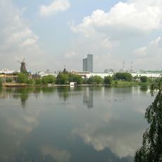 Serebryano-Vinogradny pond