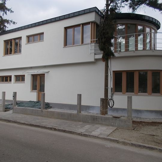 Wohnhaus in der Napraforgó-Straße 19