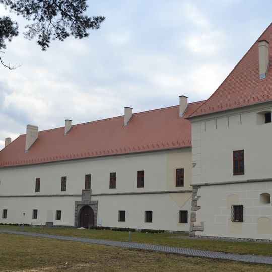 Mikó Castle