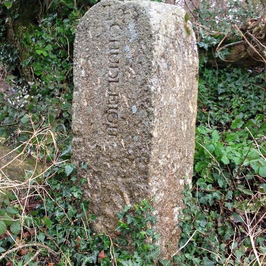 Guidestone, Shameface Lane, Y jct with old dirt lane