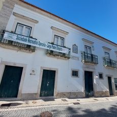Conjunto edificado do Solar dos Sousa Coutinhos, que inclui o designado Palácio Landal