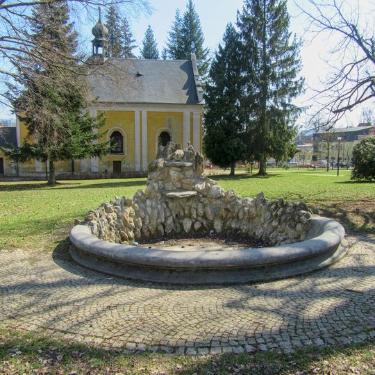 Kašna v Šumperku v Jiráskových sadech