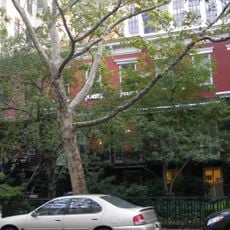 Casas del 326, 328 y 330 de la Calle 18