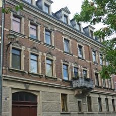 Mietshaus in geschlossener Bebauung Mühlstraße 19