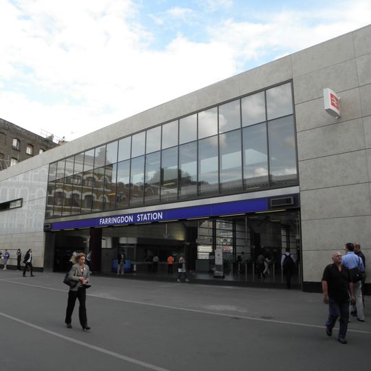 Farringdon station