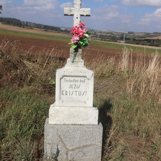 Kříž u křižovatky jižně od Šebkovic