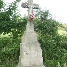 Kříž u Račerovic