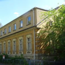 Ernst-Thälmann-Straße 10