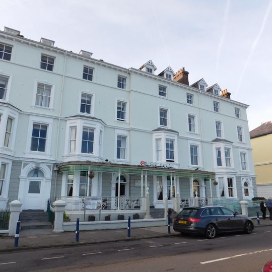 Esplanade Hotel, Glan-y-Mor Parade