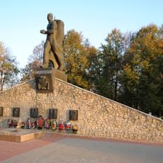 Братская могила (Юхнов)