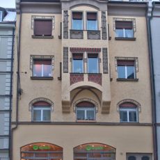 Wohn- und Geschäftshaus