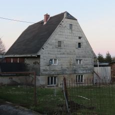 Wohnstallhaus eines ehemaligen Vierseithofes Am Hang 5