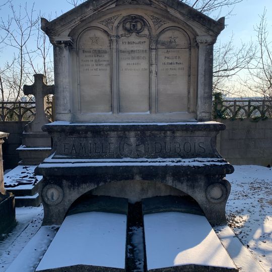 Monument sépulcral de la famille Dubois