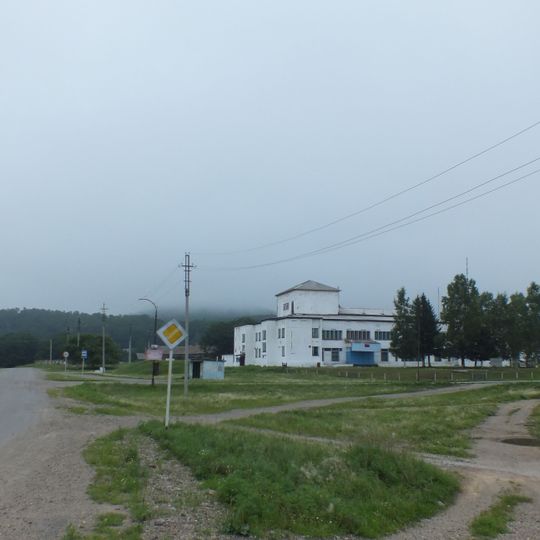 Зеркальное