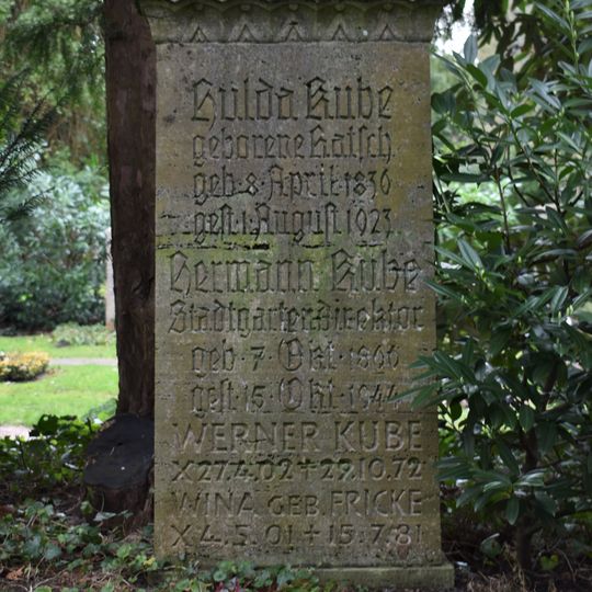 Gravestone for Hermann Kube