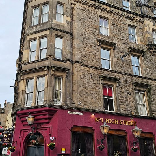 Edinburgh, 1 - 5 High Street