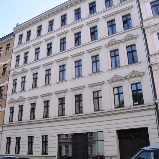 Charlottenstraße 13