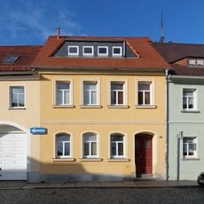 Wohnhaus in geschlossener Bebauung Hoyerswerdaer Straße 27