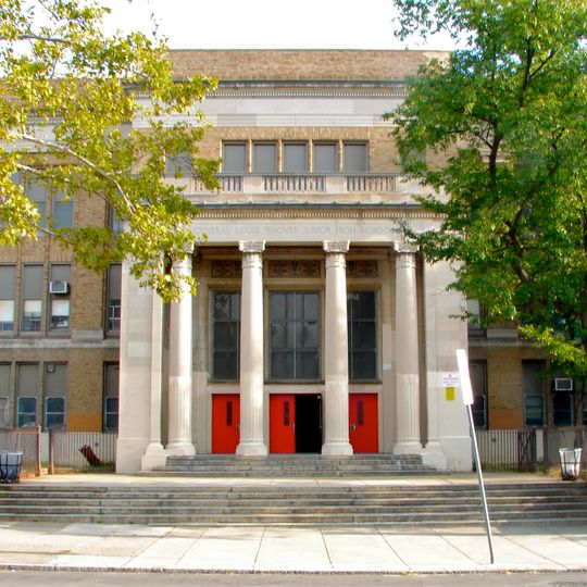 Gen. Louis Wagner Junior High School
