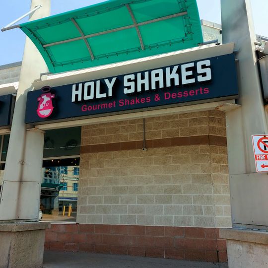 Holy Shakes Brampton West