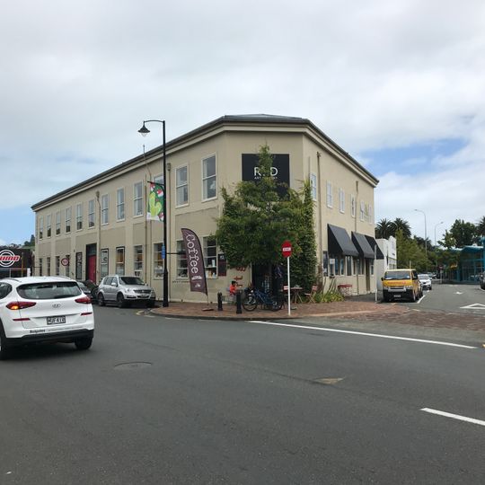 Edwards and Company Building