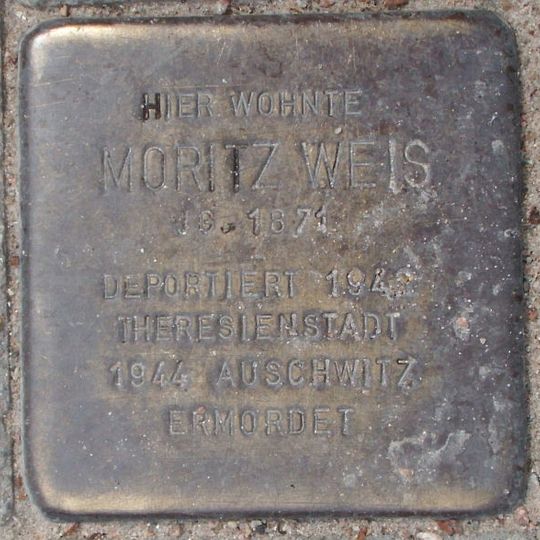 Stolperstein dedicated to Moritz Weis