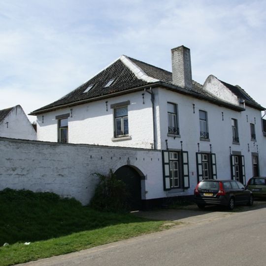 Van Akenweg 83-85, Maastricht