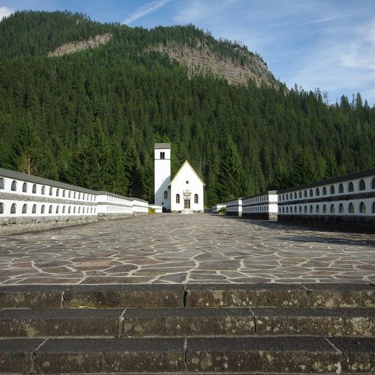 Sacrario militare di Pian di Salesei