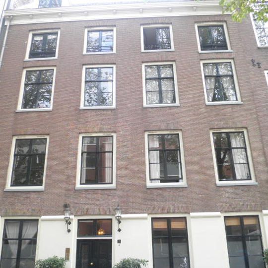 Pand onder dwars dak