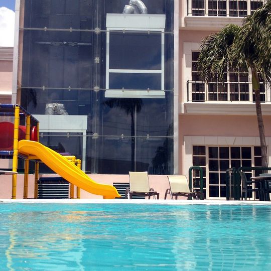 Residencial Inn & Suites