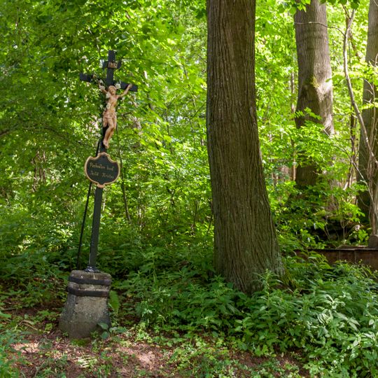 Kříž severně od Bradáčova