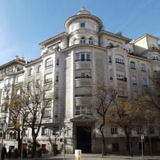 Housing in General Oraá 5, Madrid