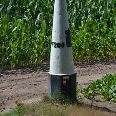 200
