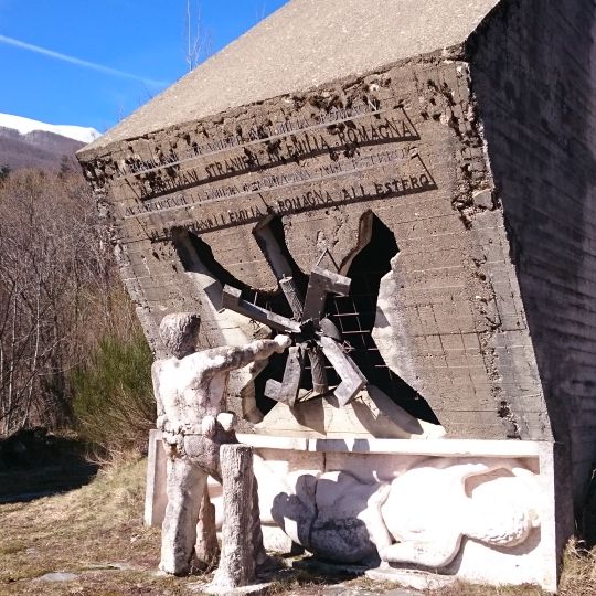 Monumento ai partigiani stranieri