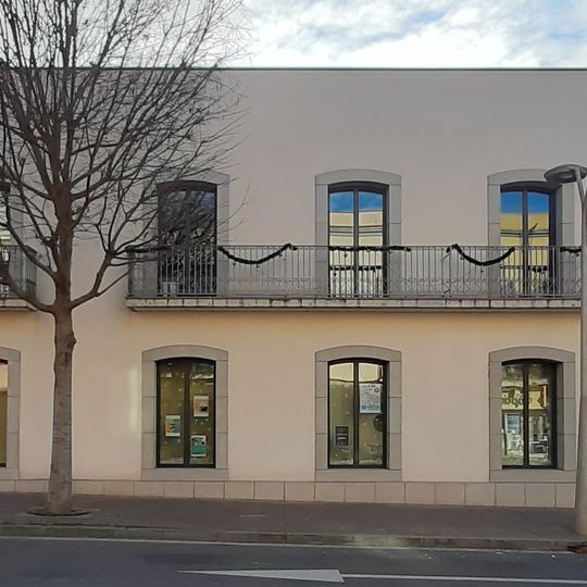 Façana del Casal de Joves